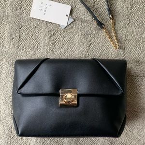 NWT CrossBody Purse - Black